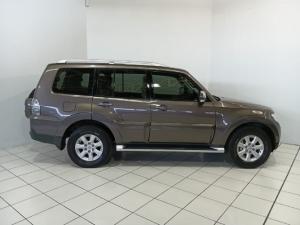 Mitsubishi Pajero 5-door 3.2DI-D GLS - Image 6