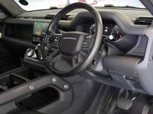 Land Rover Defender 110 D300 X-Dynamic HSE - Image 15