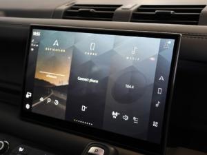 Land Rover Defender 110 D300 X-Dynamic HSE - Image 17