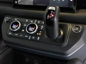 Land Rover Defender 110 D300 X-Dynamic HSE - Image 18