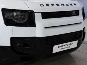 Land Rover Defender 110 D300 X-Dynamic HSE - Image 24