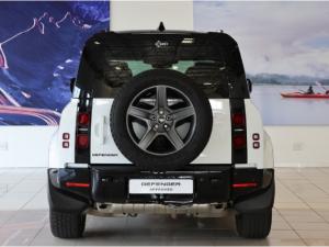 Land Rover Defender 110 D300 X-Dynamic HSE - Image 5