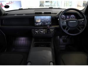 Land Rover Defender 110 D300 X-Dynamic HSE - Image 8