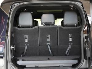 Land Rover Defender 130 D350 X-Dynamic HSE - Image 11