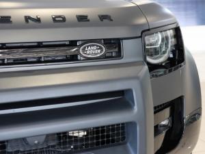 Land Rover Defender 130 D350 X-Dynamic HSE - Image 13
