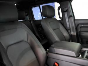 Land Rover Defender 130 D350 X-Dynamic HSE - Image 20