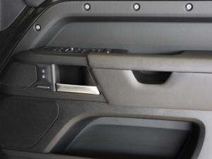 Land Rover Defender 130 D350 X-Dynamic HSE - Image 30