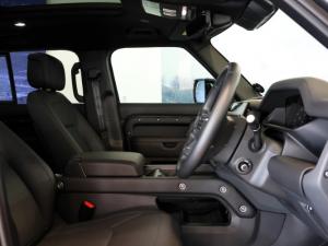 Land Rover Defender 130 D350 X-Dynamic HSE - Image 9