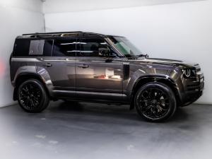 Land Rover Defender 110 Octa - Image 2