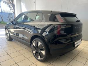 Volvo EX30 Ultra Twin Motor Performance - Image 5