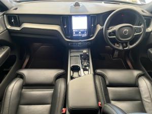 Volvo XC60 B6 AWD Ultimate Dark - Image 10
