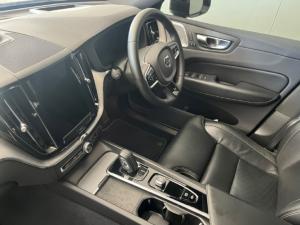 Volvo XC60 B6 AWD Ultimate Dark - Image 7