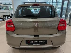 Suzuki Swift 1.2 GLX auto - Image 4