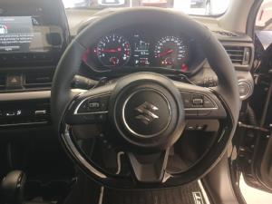 Suzuki Swift 1.2 GLX auto - Image 10