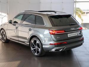 Audi Q7 45TDI quattro S line - Image 11