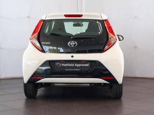 Toyota Aygo 1.0 - Image 10