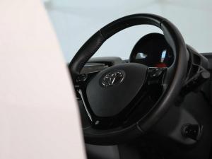 Toyota Aygo 1.0 - Image 18