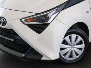 Toyota Aygo 1.0 - Image 2