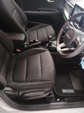 Kia Rio hatch 1.2 LS - Image 12