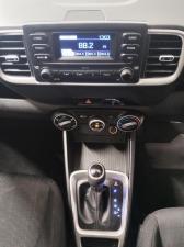 Hyundai Venue 1.0T Motion auto - Image 13