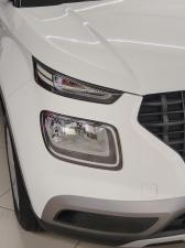 Hyundai Venue 1.0T Motion auto - Image 8