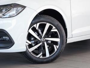 Volkswagen Polo hatch 1.0TSI 70kW Life - Image 4