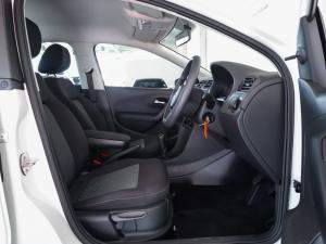 Volkswagen Polo Vivo hatch 1.4 Life - Image 10