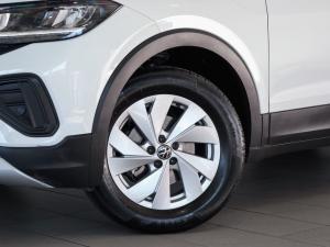 Volkswagen T-Cross 1.0TSI auto - Image 3