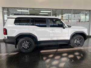 Toyota Land Cruiser Prado 2.8GD TX - Image 3