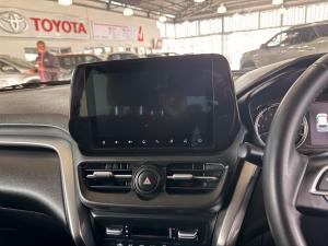 Toyota Urban Cruiser 1.5 XR manual - Image 14
