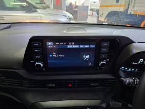 Hyundai i20 1.4 Motion auto - Image 11