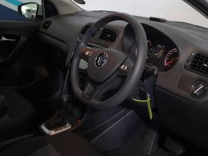 Volkswagen Polo Vivo hatch 1.6 Life - Image 15