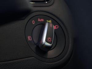 Volkswagen Polo Vivo hatch 1.6 Life - Image 16