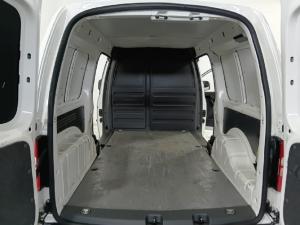 Volkswagen Caddy Maxi 2.0TDI panel van - Image 11