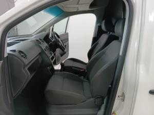 Volkswagen Caddy Maxi 2.0TDI panel van - Image 8