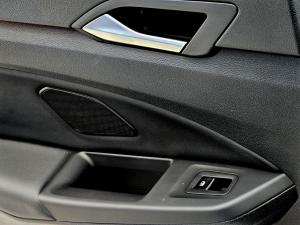 Volkswagen Golf R - Image 12