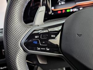 Volkswagen Golf R - Image 15