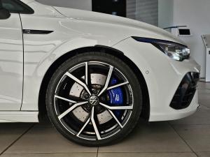 Volkswagen Golf R - Image 4