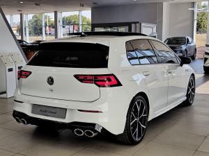 Volkswagen Golf R - Image 5