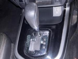 Nissan Navara 2.5DDTi double cab LE Plus - Image 17