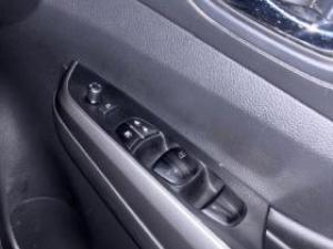 Nissan Navara 2.5DDTi double cab LE Plus - Image 19