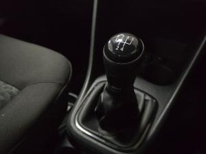 Volkswagen Polo Vivo hatch 1.4 Life - Image 12