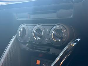 Mazda Mazda2 1.5 Dynamic manual - Image 11