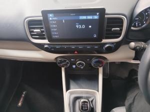 Hyundai Venue 1.0T Fluid - Image 11