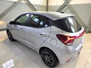 Hyundai Grand i10 1.0 Premium hatch - Image 11
