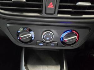 Hyundai Grand i10 1.0 Premium hatch - Image 20