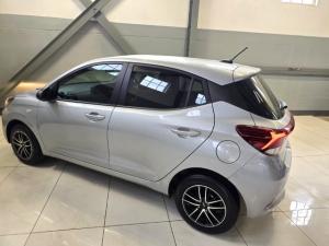 Hyundai Grand i10 1.0 Premium hatch - Image 3