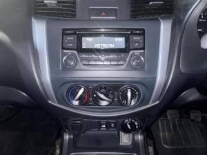 Nissan Navara 2.5DDTi double cab SE 4x4 - Image 14