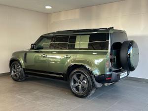 Land Rover Defender 110 D250 X-Dynamic SE - Image 8