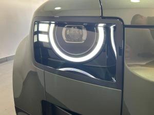 Land Rover Defender 110 D250 X-Dynamic SE - Image 9